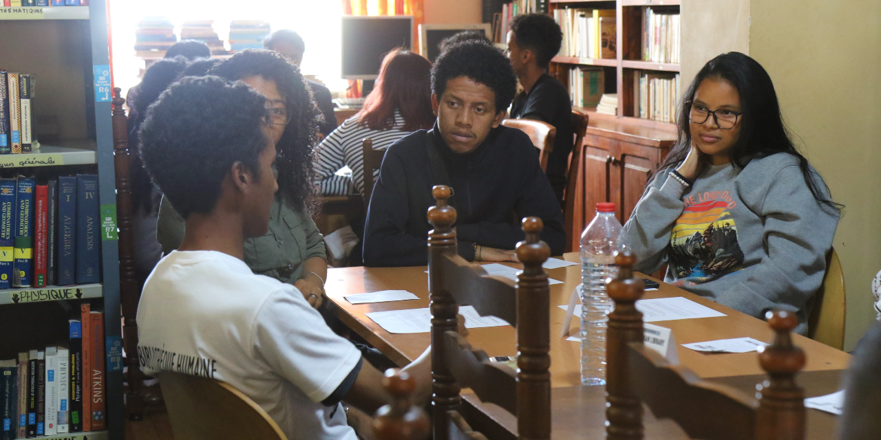 Human Library Madagascar A book with his readers during the Human Library at Simeon Rajaona Library in Antananarivo.